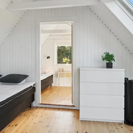 Beautiful In With Kitchen *